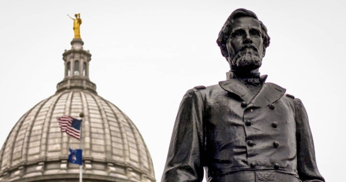 civil-war-heroes-just-made-a-comeback-swing-state-statue-torn-down