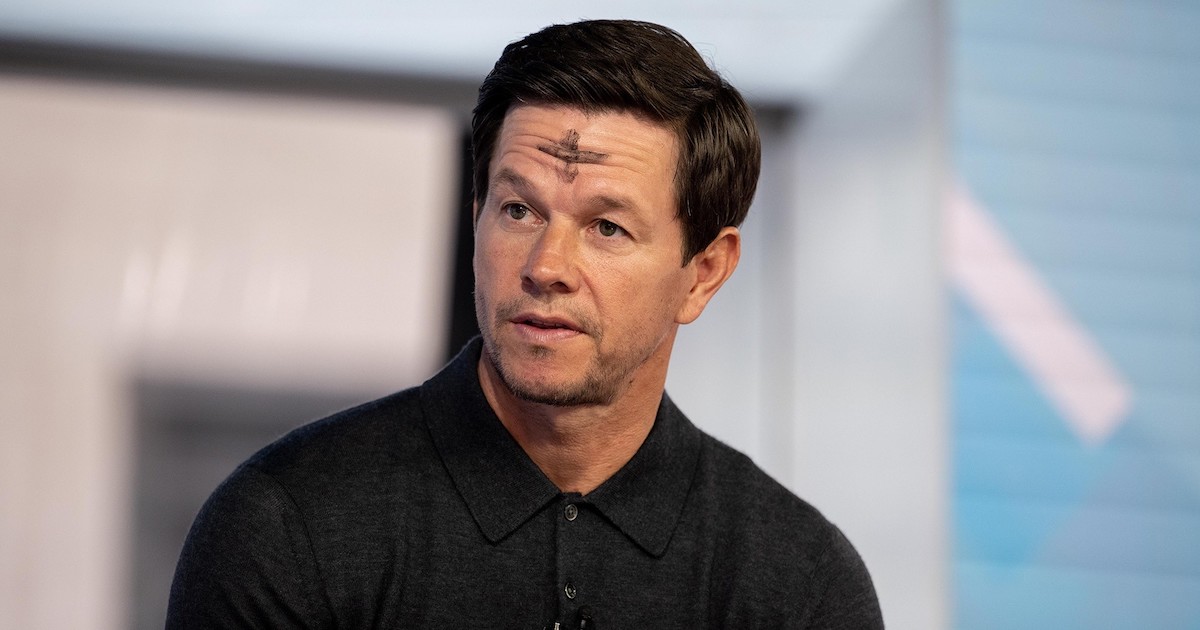 Mark Wahlberg Rocks Hollywood on Live TV - Delivers 6 Powerful Words Everyone Needs to Hear