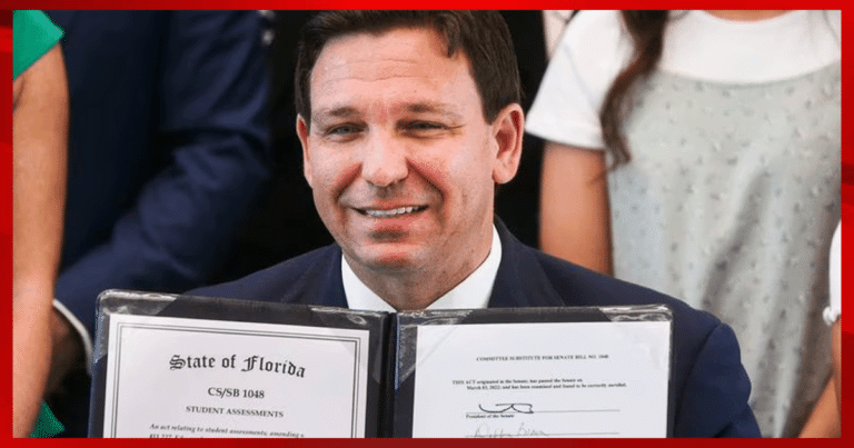 DeSantis Signs Ground-Breaking Bill in Florida – The Governor Just Locked in Universal School Choice